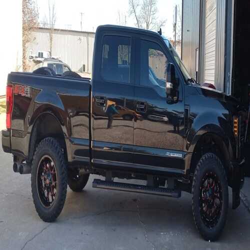 Wheels in Bloomfield, IN